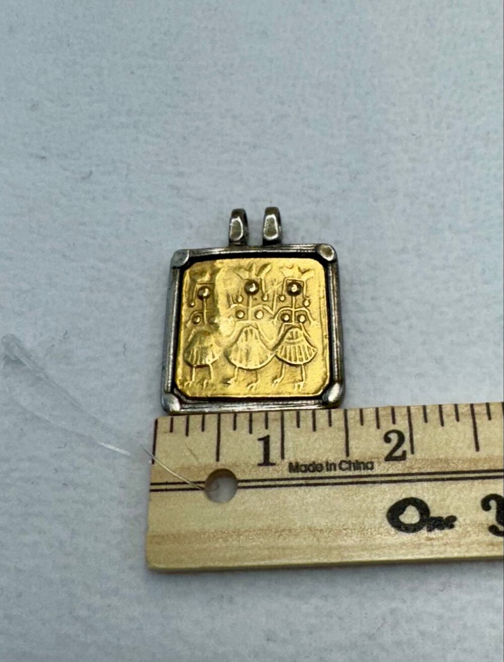 Tribal  Western bogo eclectic Egyptian Revival two tone vtg chicos pendant 0066